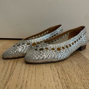 Sézane Anya Low Ballerinas shoe. French size 40 (us size 9) silver